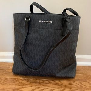 Michael Kors logo bag